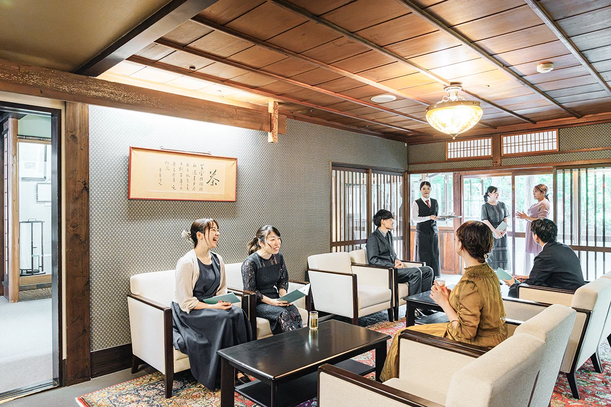 飛騨高山の結婚式場NAGASE（長瀬）の館内空間